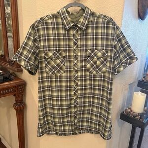 KUHL Men Green Plaid Pearl Snap Button Short Sleeve Top Size Large